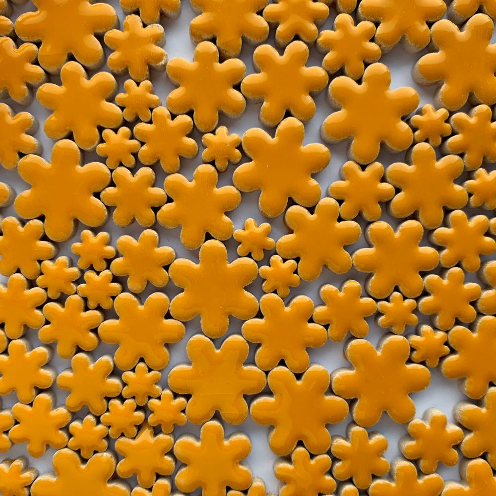 Ceramiczne Charmsy Kwiaty Curry