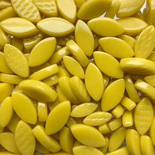 Ottoman Płatki Kwiatów opal żółty