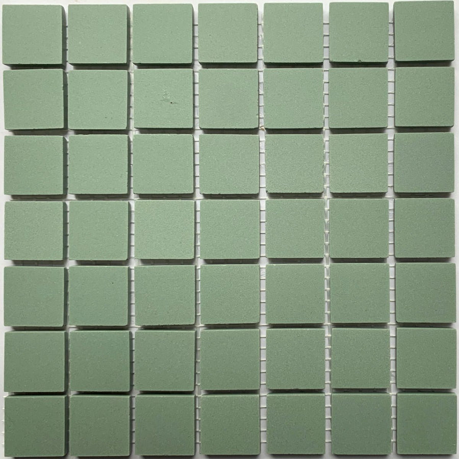 Winckelmans Vert Pale – matowe płytki mozaikowe 20x20 mm na siatce